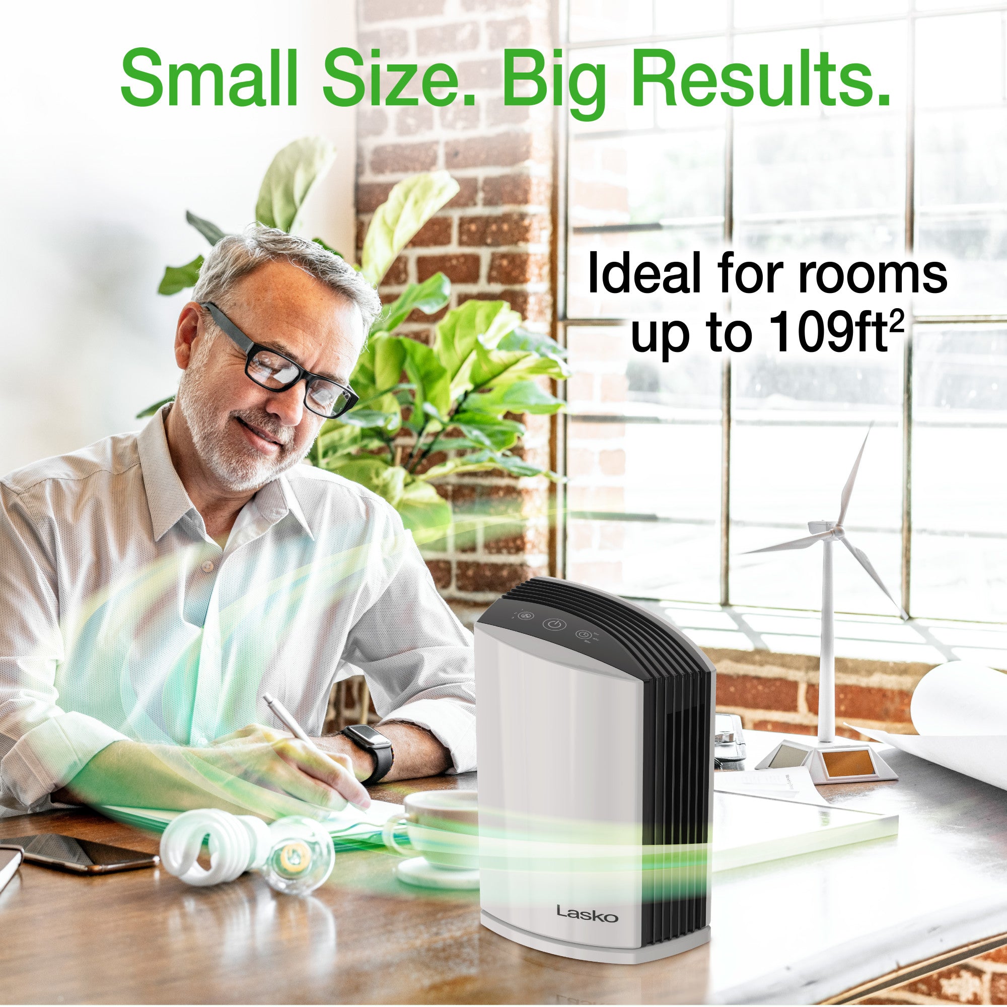 Lasko True HEPA Filter Desktop Air Purifier with Timer. LP200. White - Image 4