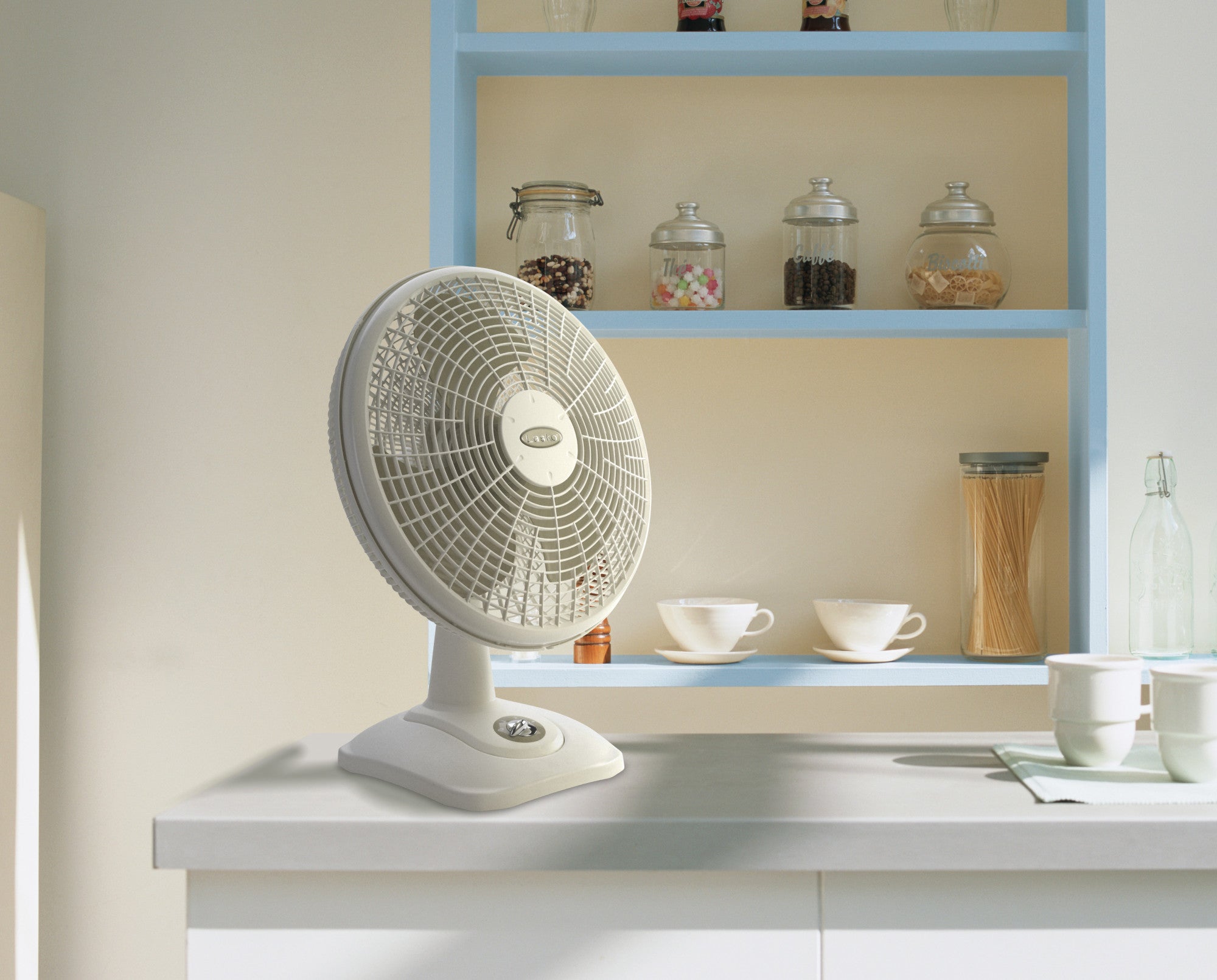 Lasko 16 Table Fan: Oscillating. 3-Speed. Tilting Head. White - Image 7