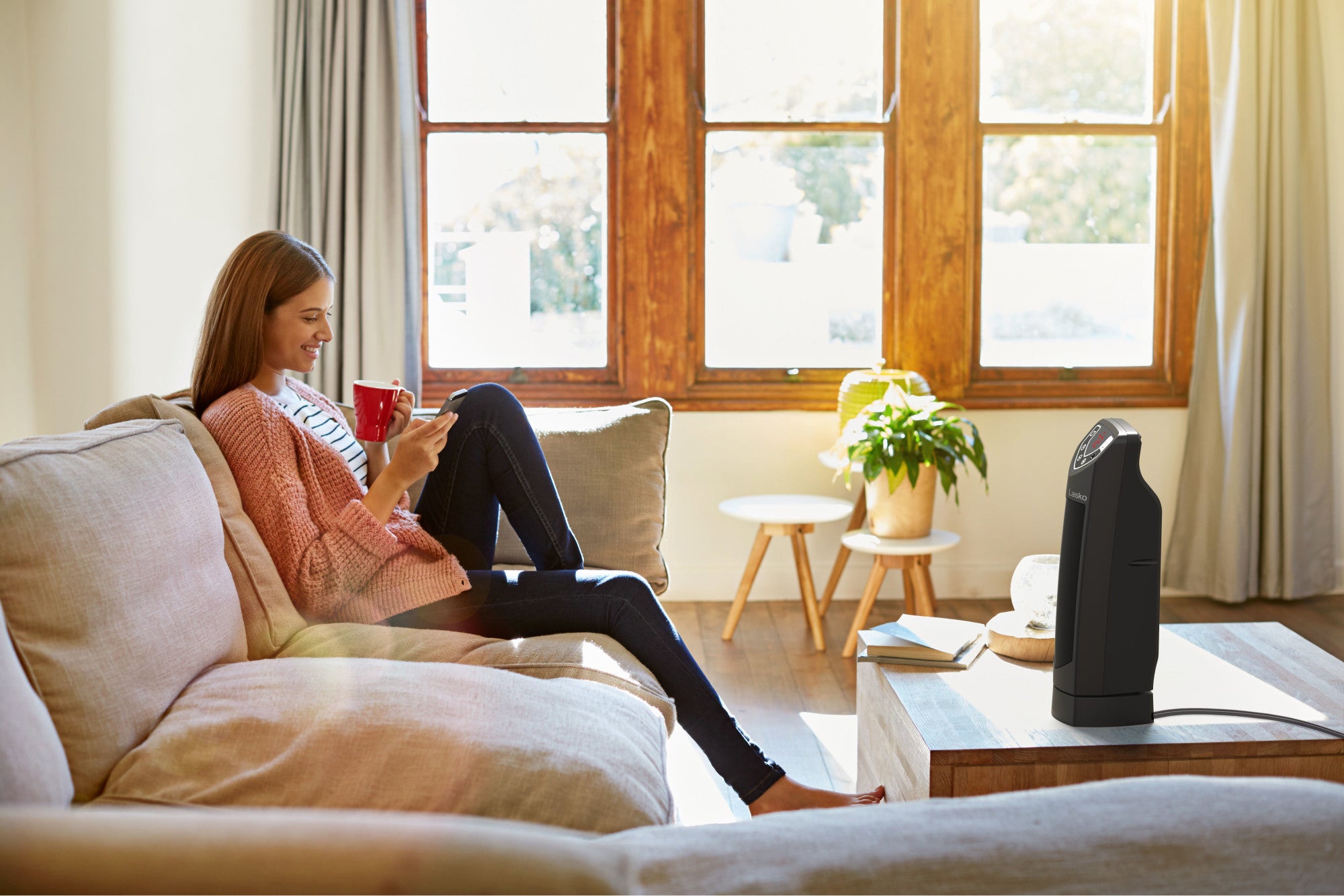 Lasko 14 Ceramic Tower Space Heater: Oscillating. 2 Heat Settings. Timer. Thermostat. Black - Image 4